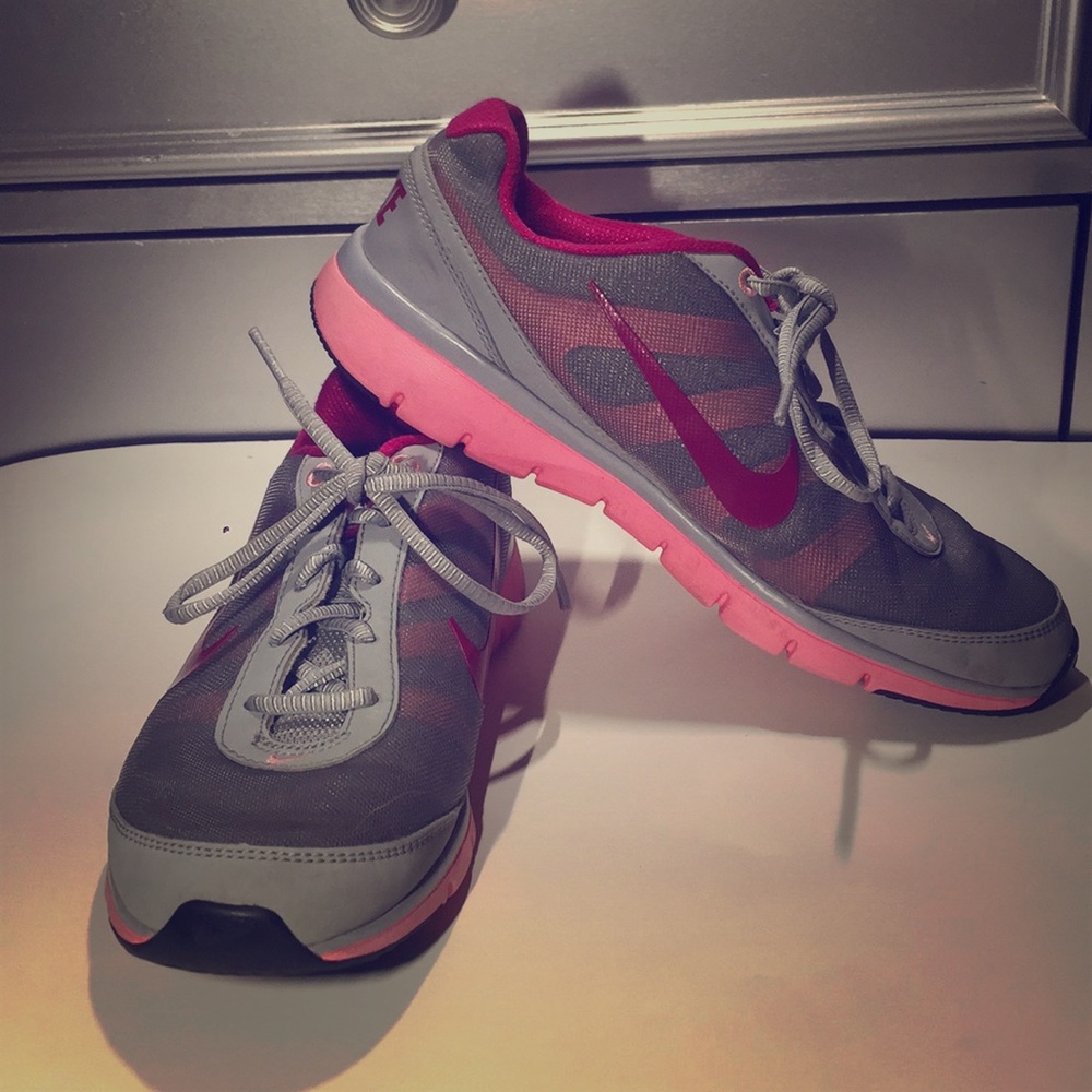 Women’s Nike size 7